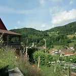 Grande Maison Bi-familiale, Belle Vue, Piscine