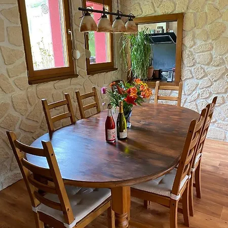 Grande Maison Bi-familiale, Belle Vue, Piscine Holiday home Freland