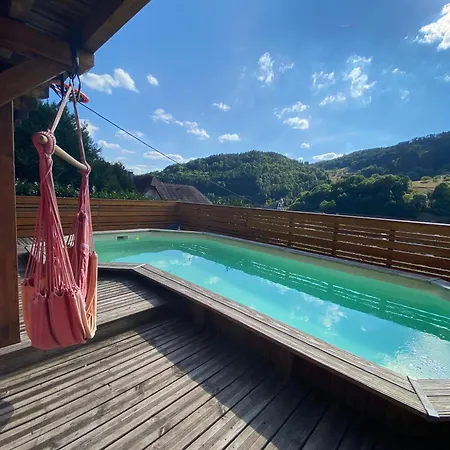 Holiday home Grande Maison Bi-familiale, Belle Vue, Piscine *