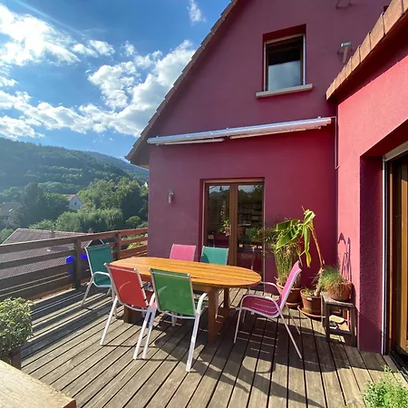 Grande Maison Bi-familiale, Belle Vue, Piscine Holiday home *